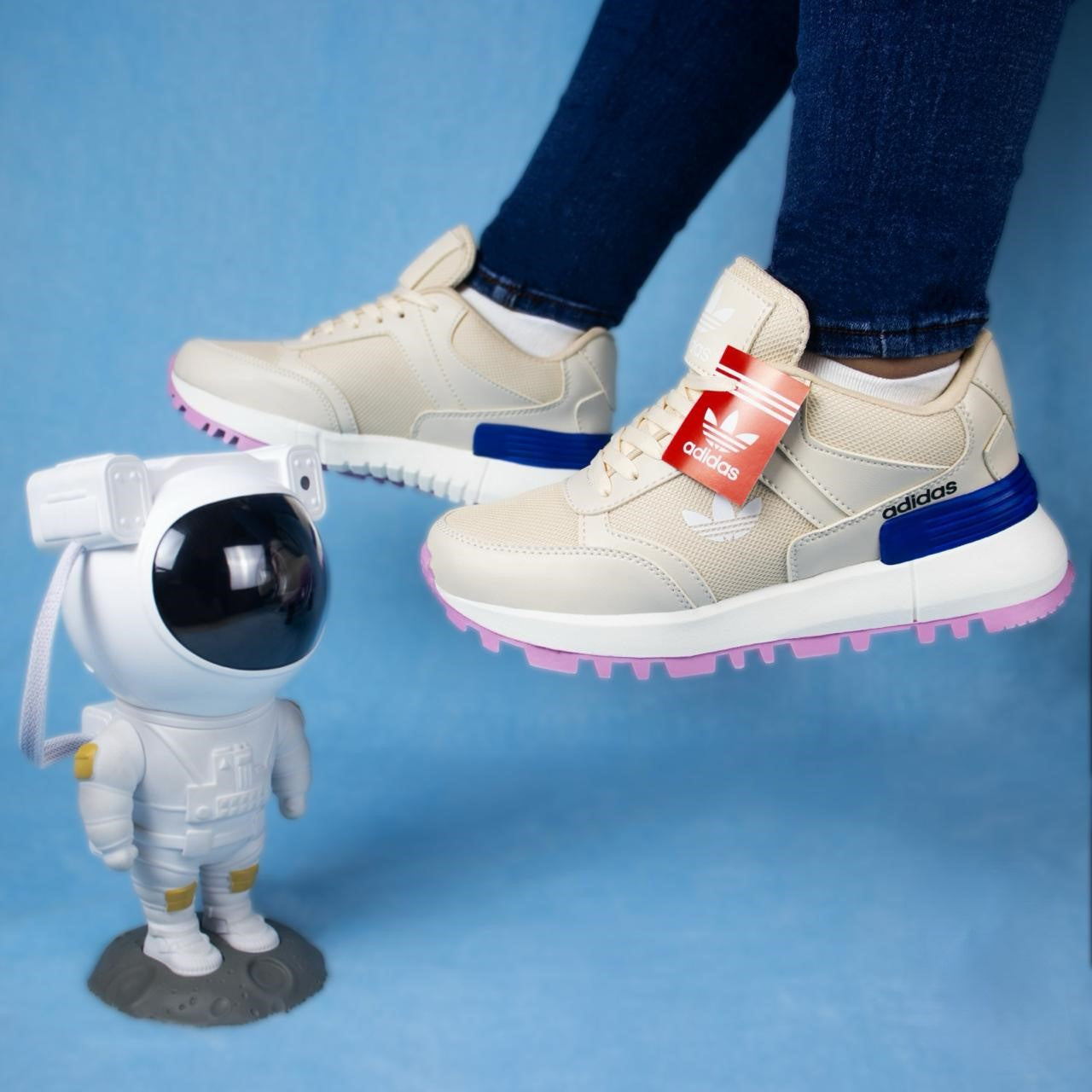 Gray helmet for bikers